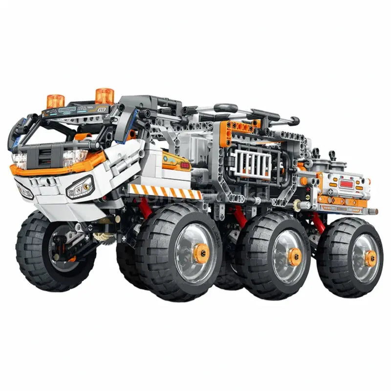 Intergalactic Armored Transporter | 1760pcs